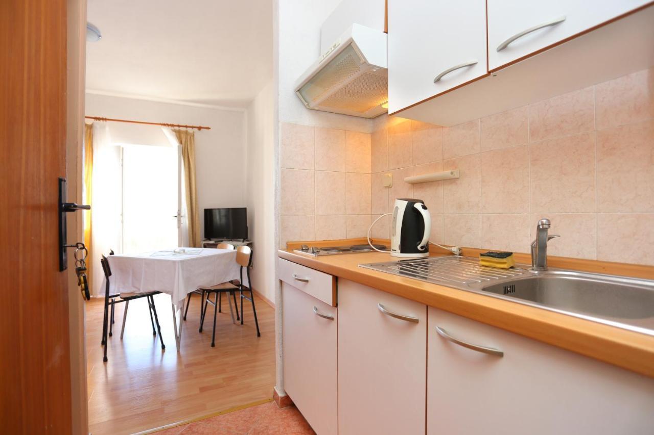 Apartments By The Sea Igrane, Makarska - 311 Exterior photo