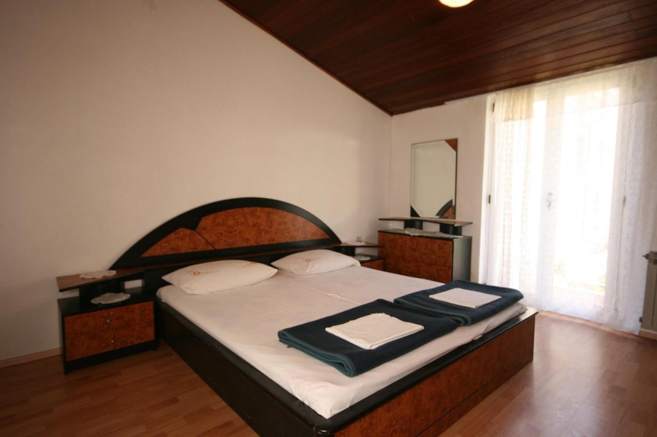 Apartments By The Sea Igrane, Makarska - 311 Exterior photo